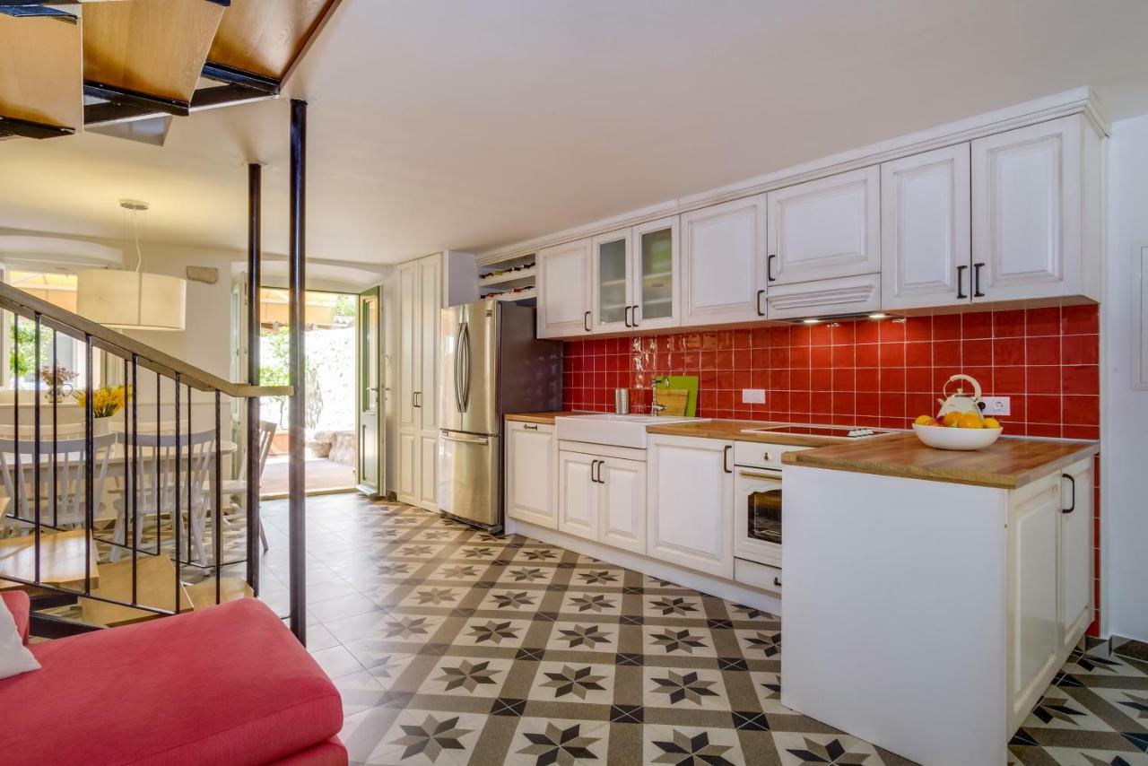 At Home In Osor, Cres Экстерьер фото